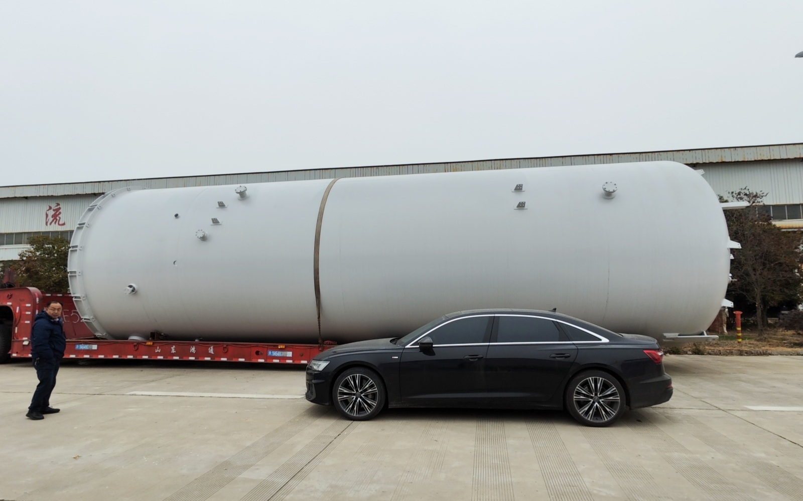 儲罐容器_壓力容器_低溫儲罐_菏澤花王壓力容器